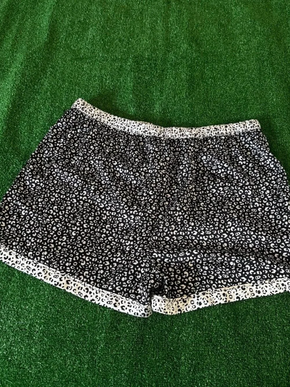 Como Blu Satin Black White Micro Cheetah Print Pajama Lounge Shorts Size XL NWT
